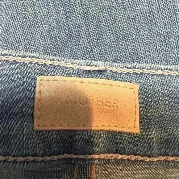 MOTHER The Weekender Fray Blue Flared Jeans in Dreamer - Size 24 - Picture 9 of 13